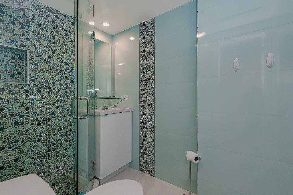 Small Image of 2301 COLLINS AVE #1424, Miami Beach Number 15