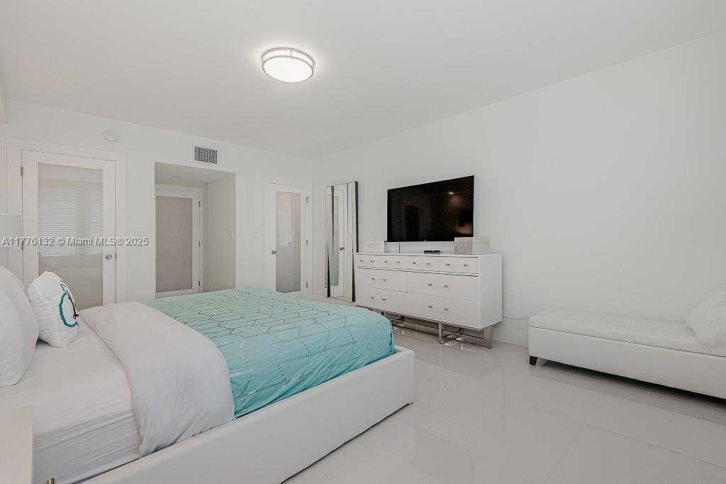 Small Image of 2301 COLLINS AVE #1424, Miami Beach Number 19