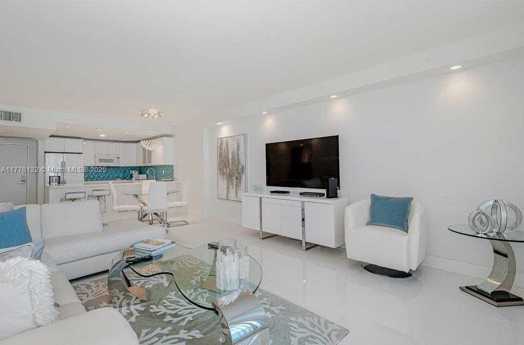 Small Image of 2301 COLLINS AVE #1424, Miami Beach Number 7