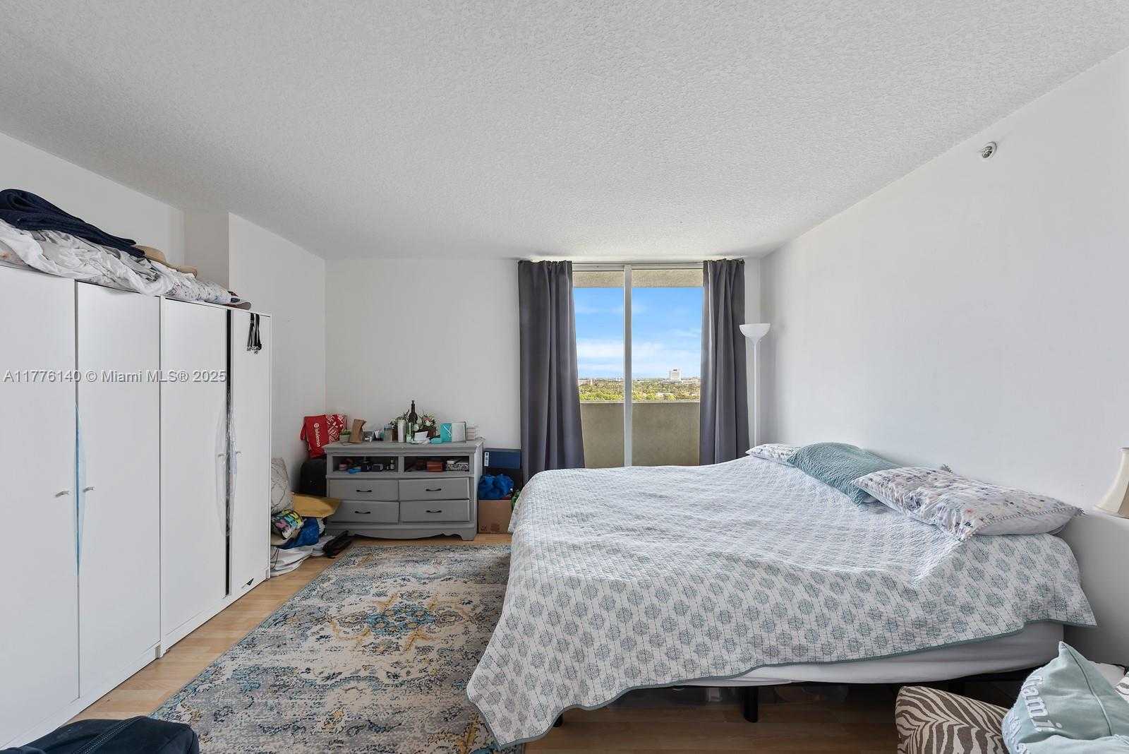 Small Image of 3000 CORAL WAY #1211, Miami Number 9
