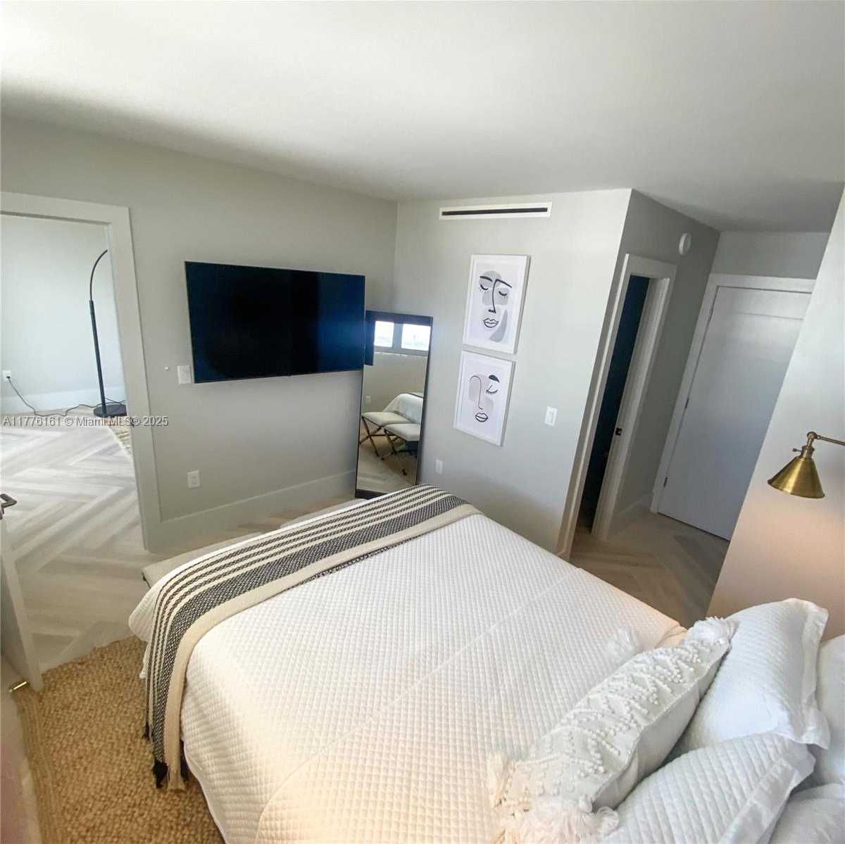 Small Image of 9273 COLLINS AVE #1108, Surfside Number 14