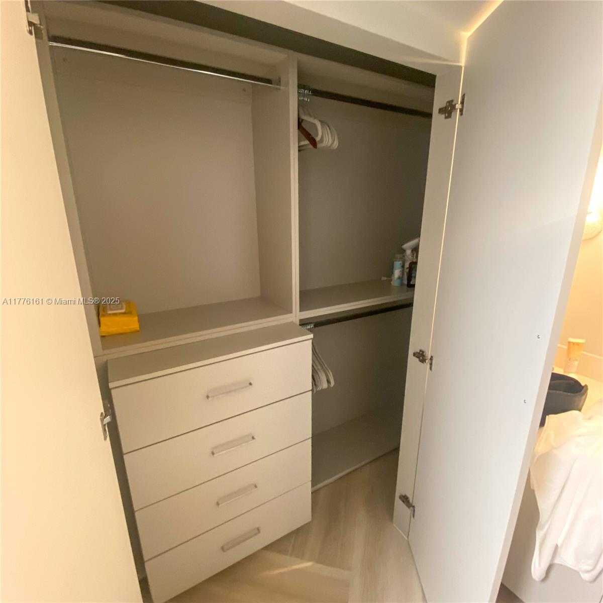 Small Image of 9273 COLLINS AVE #1108, Surfside Number 16