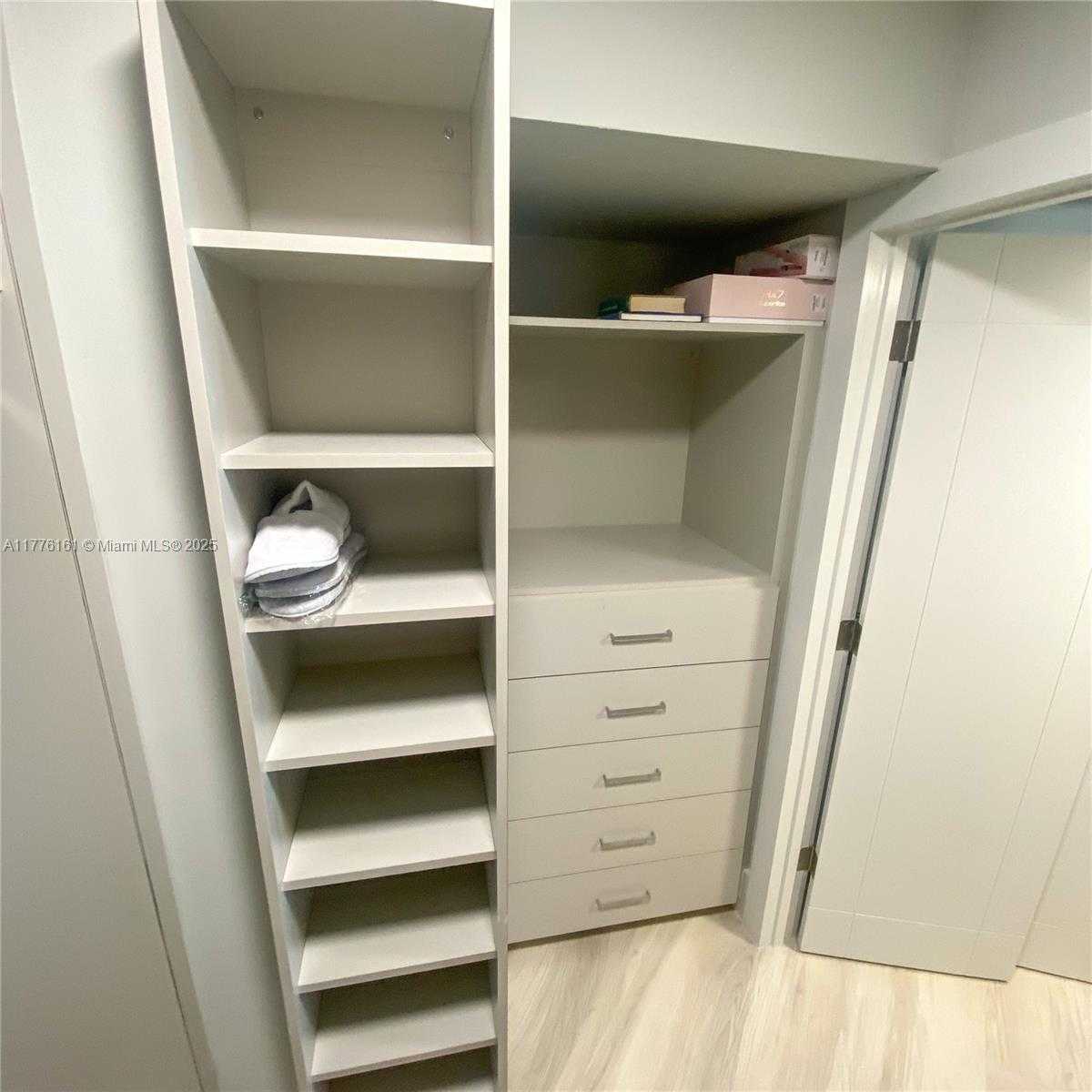 Small Image of 9273 COLLINS AVE #1108, Surfside Number 19