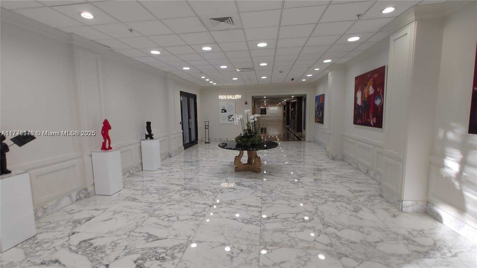 Small Image of 5600 COLLINS AVE #16Y, Miami Beach Number 19