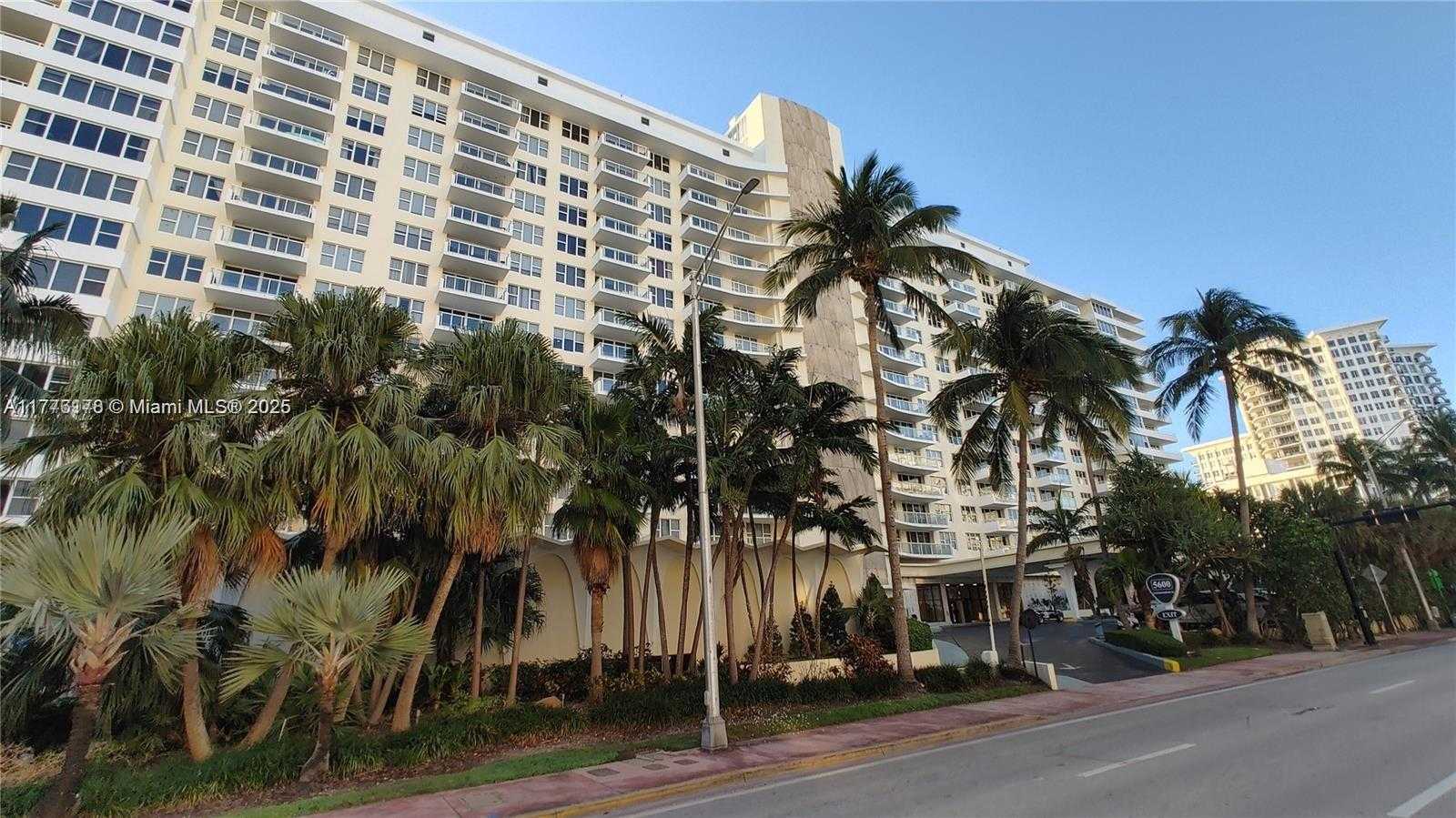 Small Image of 5600 COLLINS AVE #16Y, Miami Beach Number 3