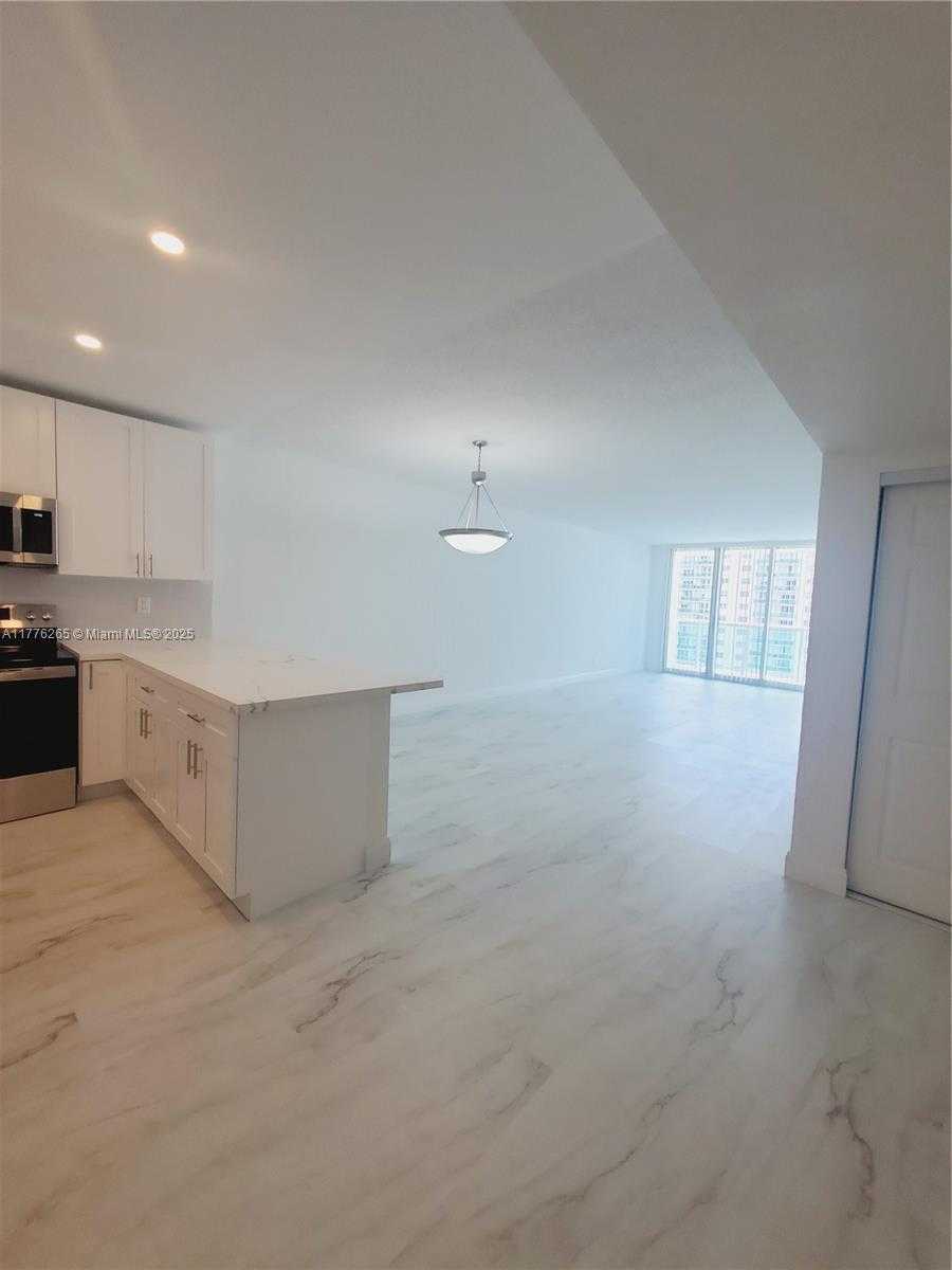Small Image of 19380 COLLINS AVE #902, Sunny Isles Beach Number 5