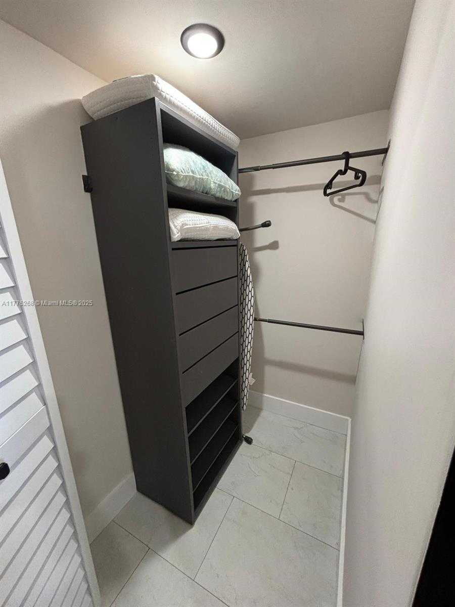 Small Image of 2903 NORTH MIAMI BEACH BLVD #903, North Miami Beach Number 11