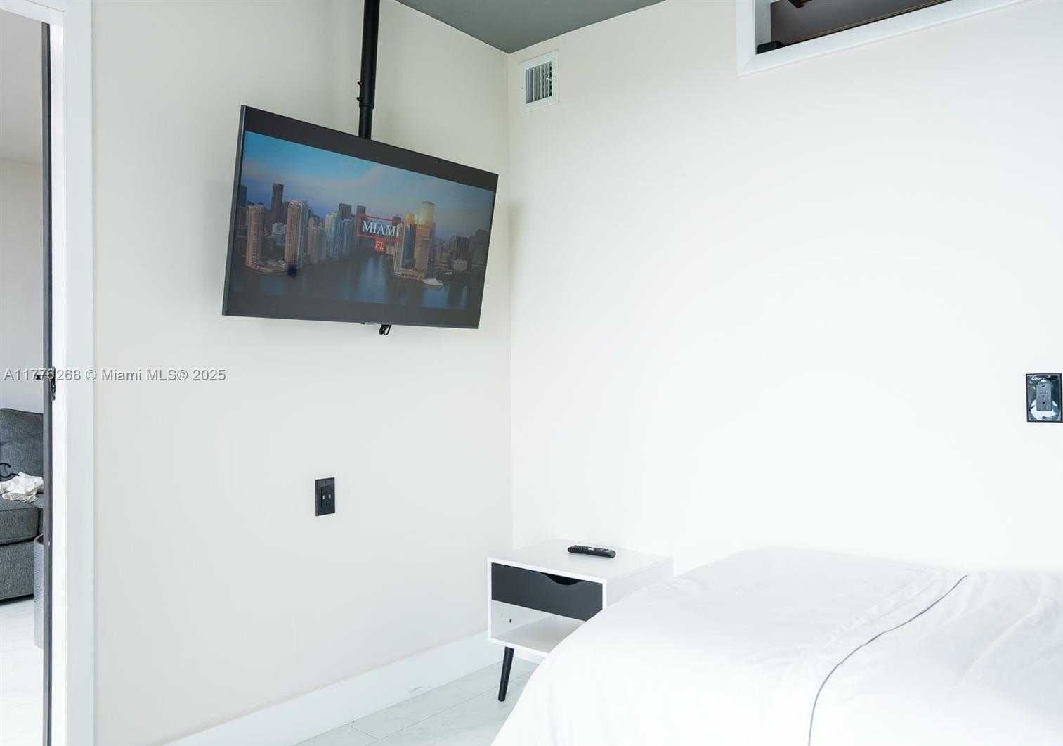 Small Image of 2903 NORTH MIAMI BEACH BLVD #903, North Miami Beach Number 26