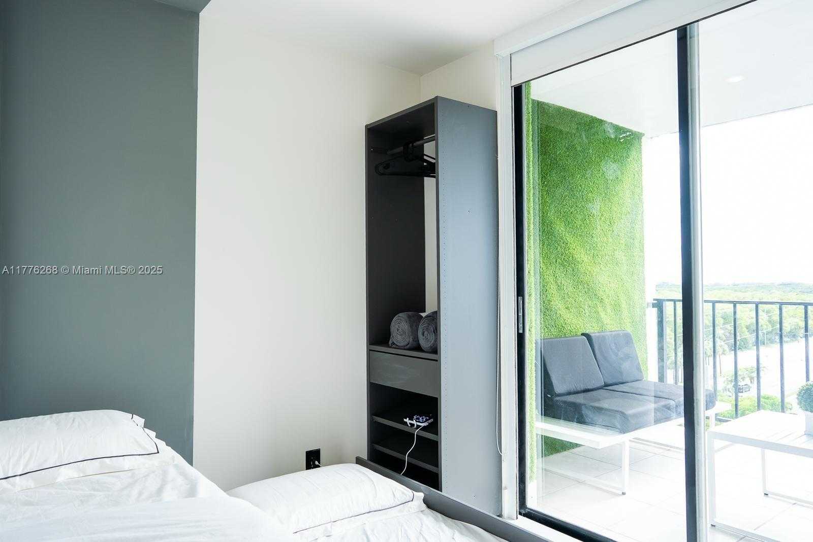 Small Image of 2903 NORTH MIAMI BEACH BLVD #903, North Miami Beach Number 7