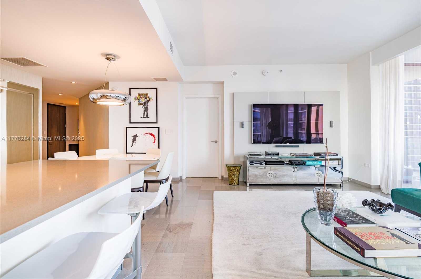 Small Image of 88 SOUTH WEST 7TH ST #3301, Miami Number 21