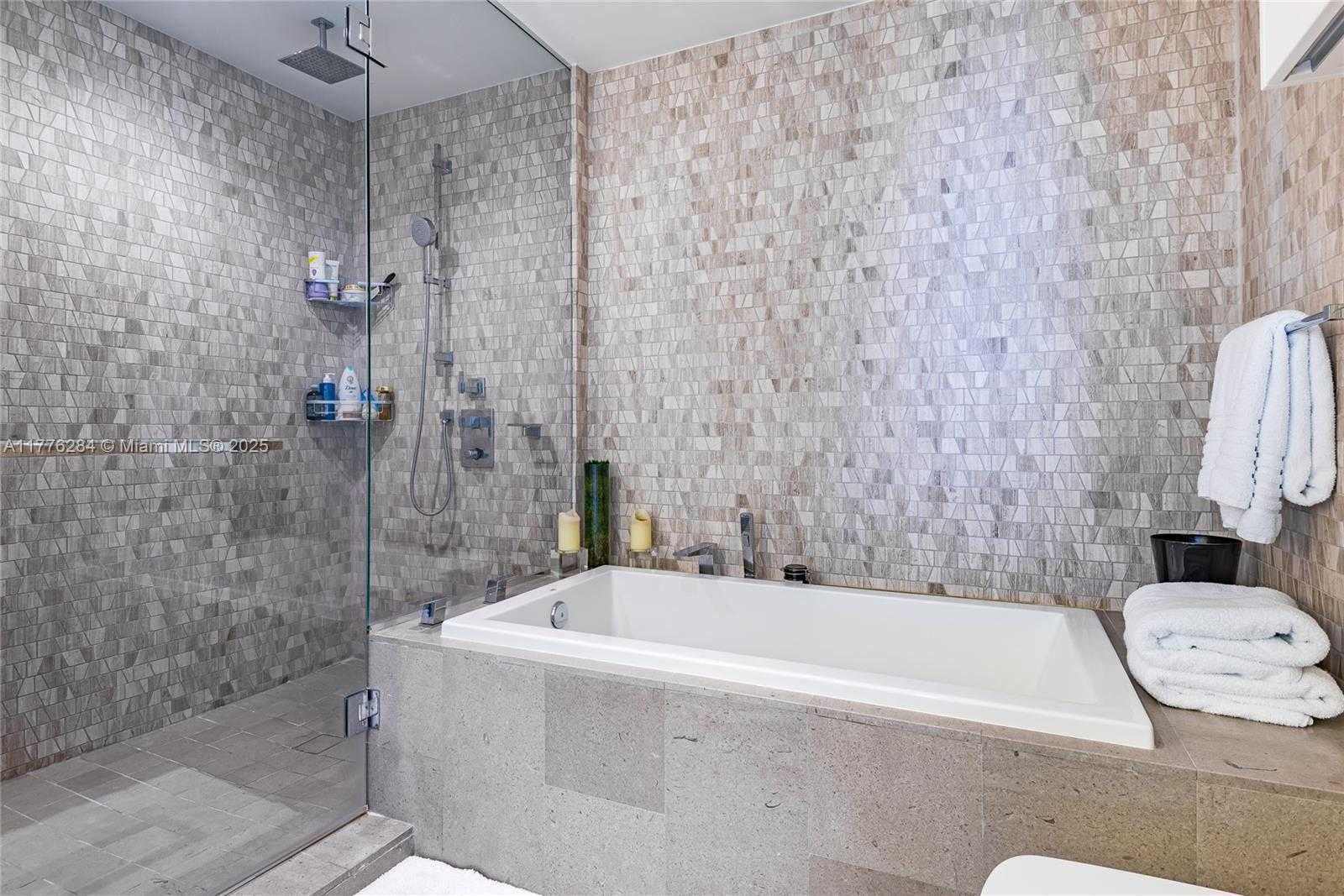 Small Image of 88 SOUTH WEST 7TH ST #3301, Miami Number 27