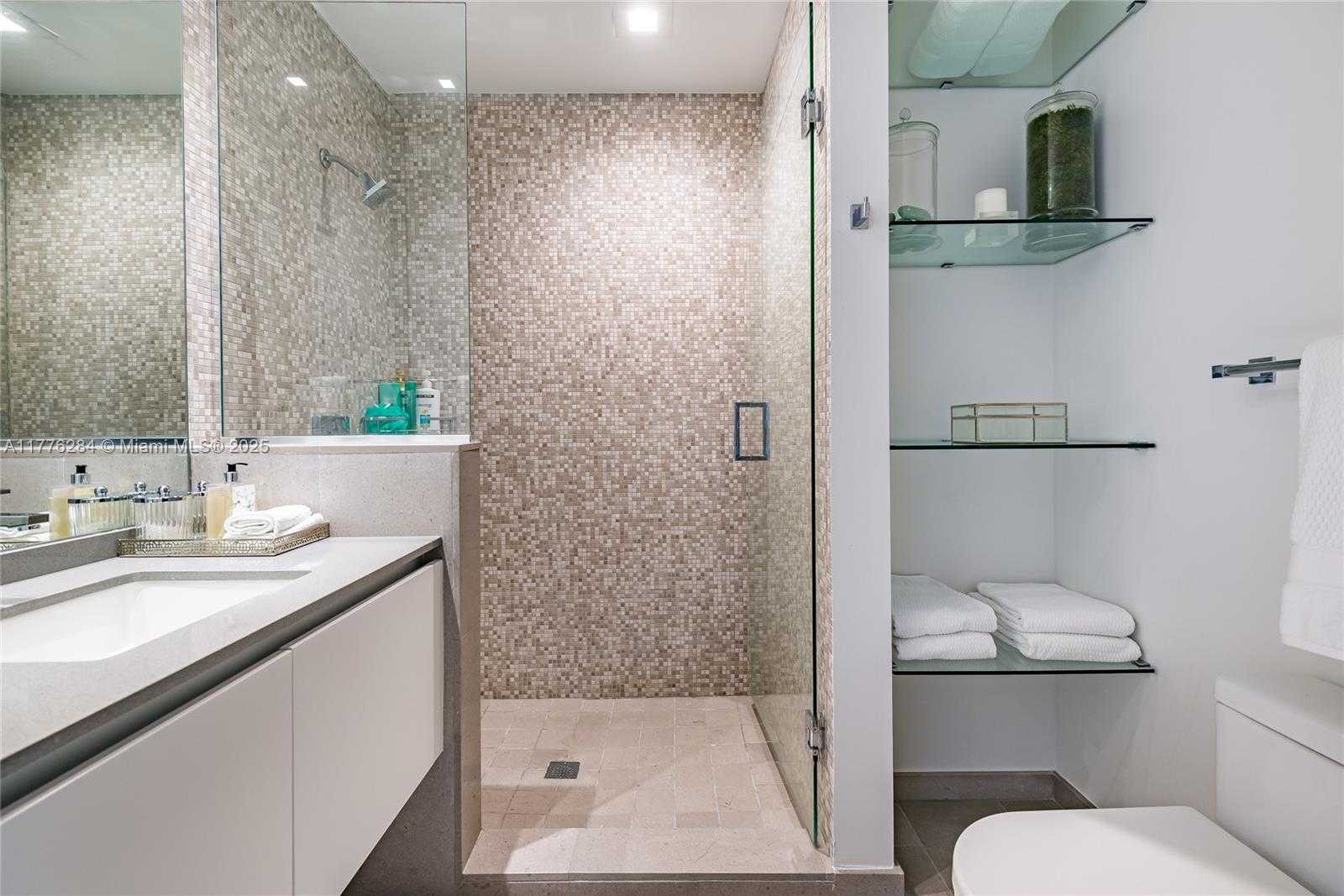 Small Image of 88 SOUTH WEST 7TH ST #3301, Miami Number 34