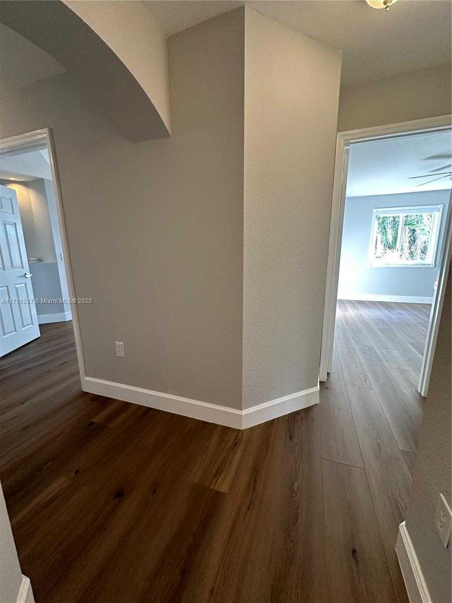Small Image of 11226 NORTH WEST 59TH TER, Doral Number 18