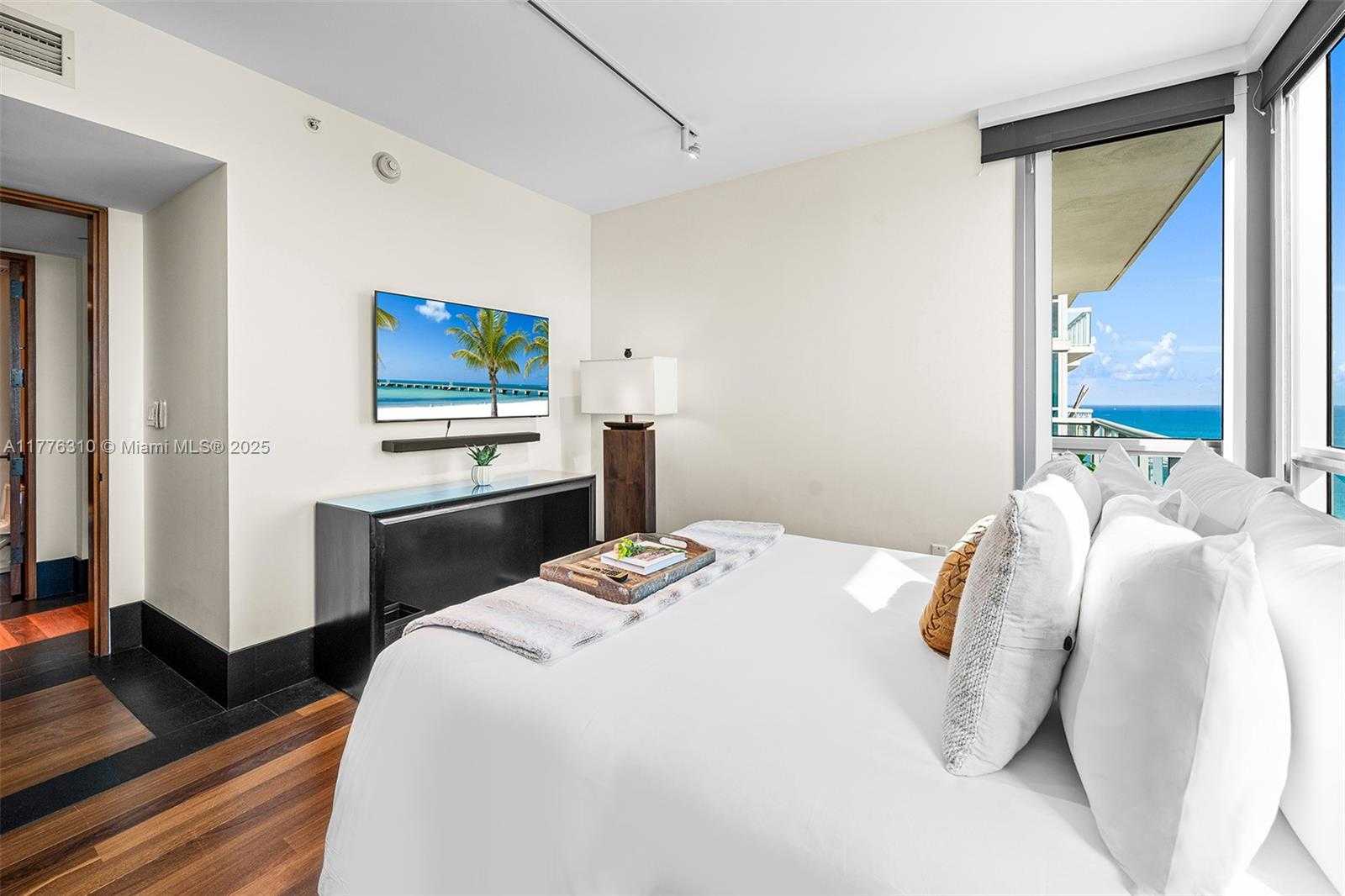 Small Image of 101 20TH ST #2404, Miami Beach Number 18