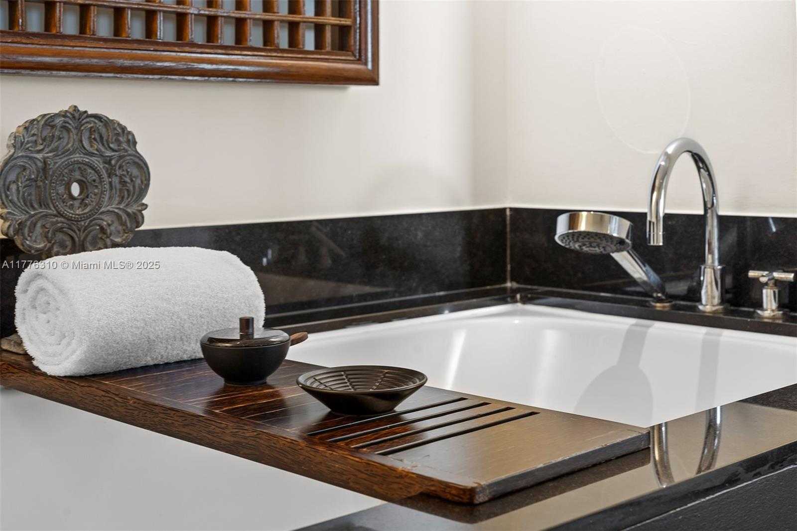 Small Image of 101 20TH ST #2404, Miami Beach Number 27
