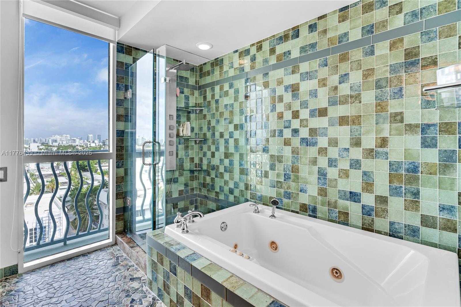Small Image of 1500 OCEAN DR #907, Miami Beach Number 16