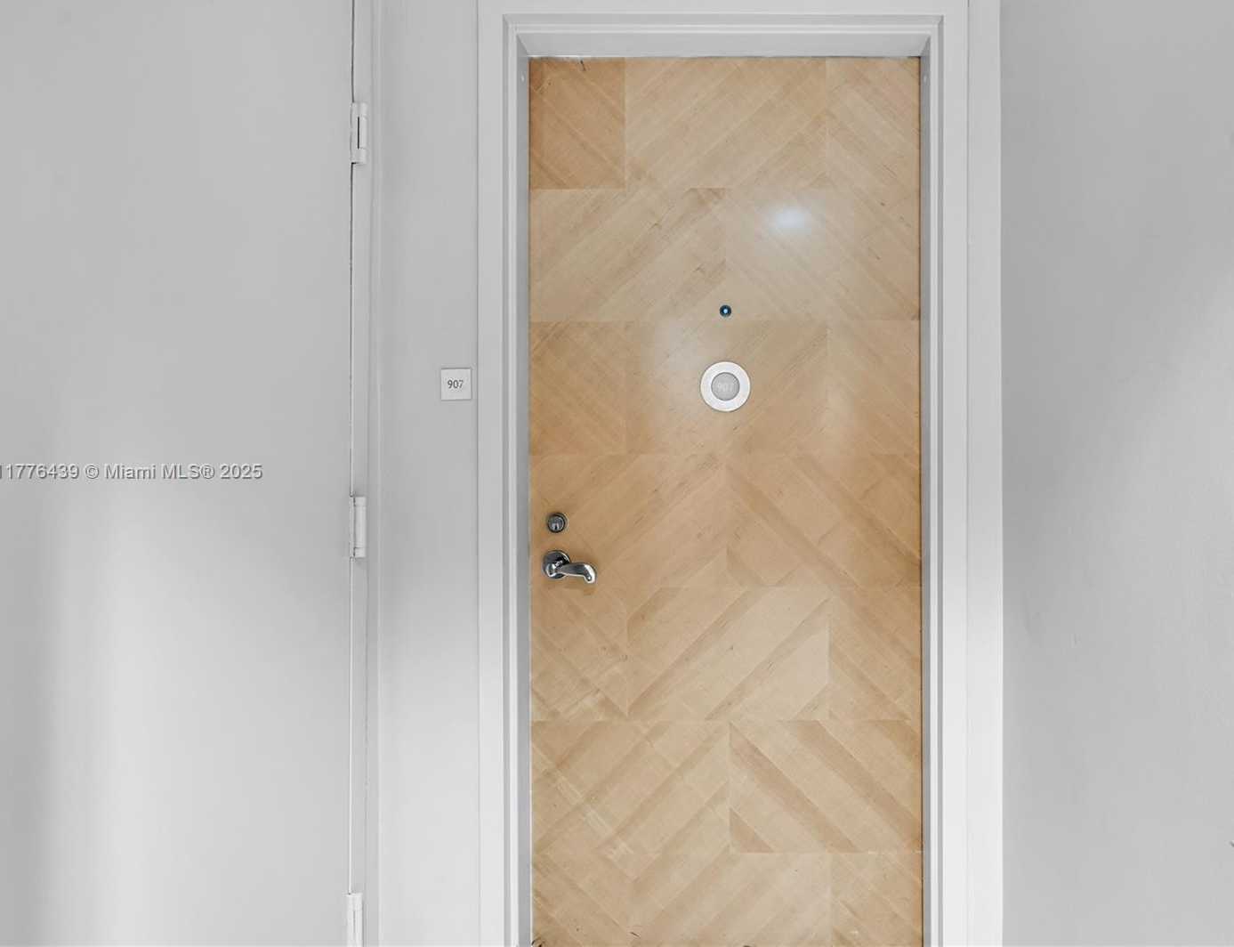 Small Image of 1500 OCEAN DR #907, Miami Beach Number 23