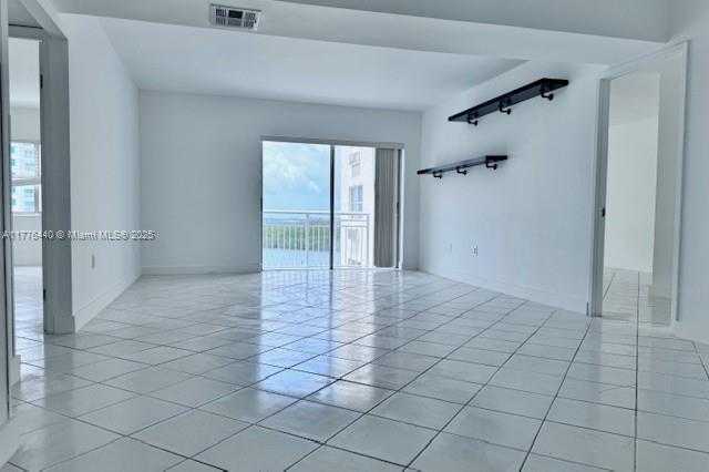 Small Image of 400 KINGS POINT DR #919, Sunny Isles Beach Number 4