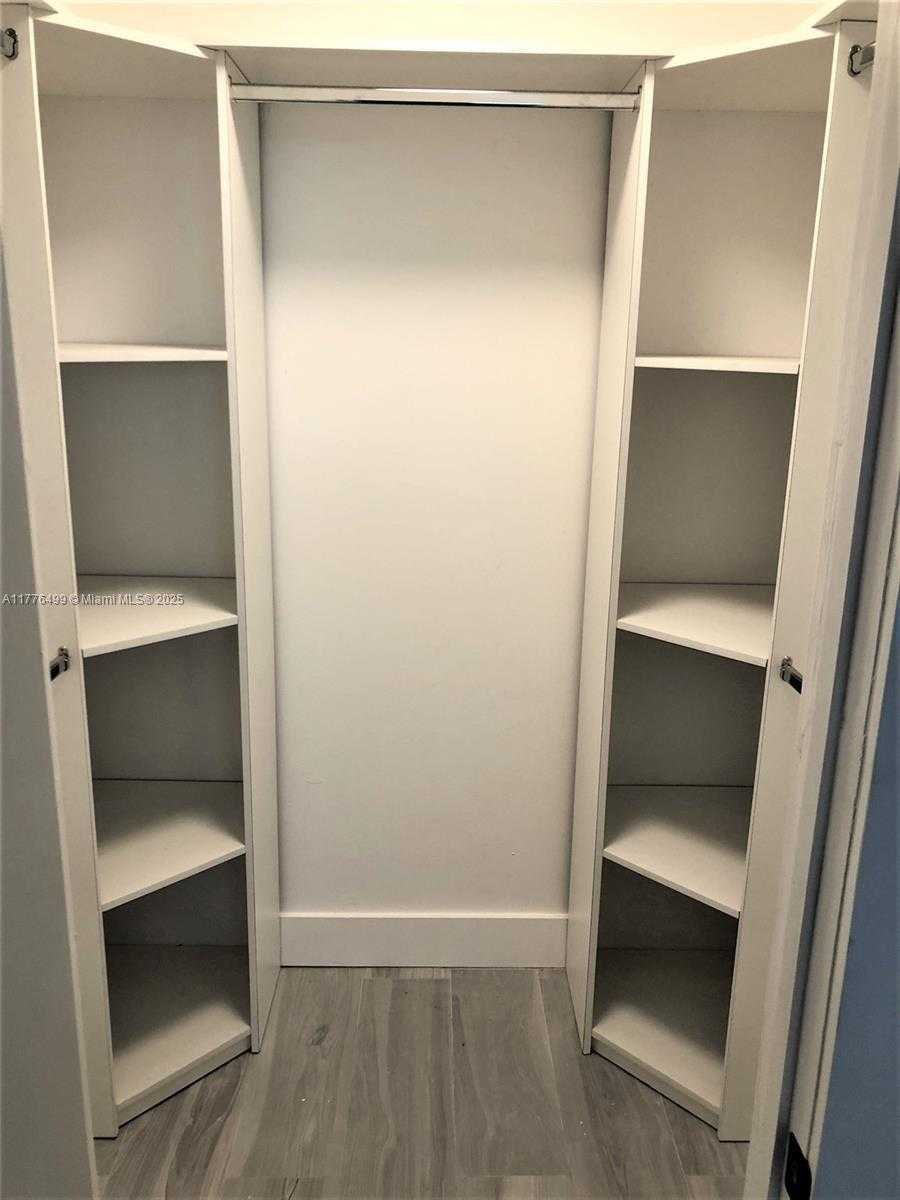 Small Image of 5701 COLLINS AVE #808, Miami Beach Number 12