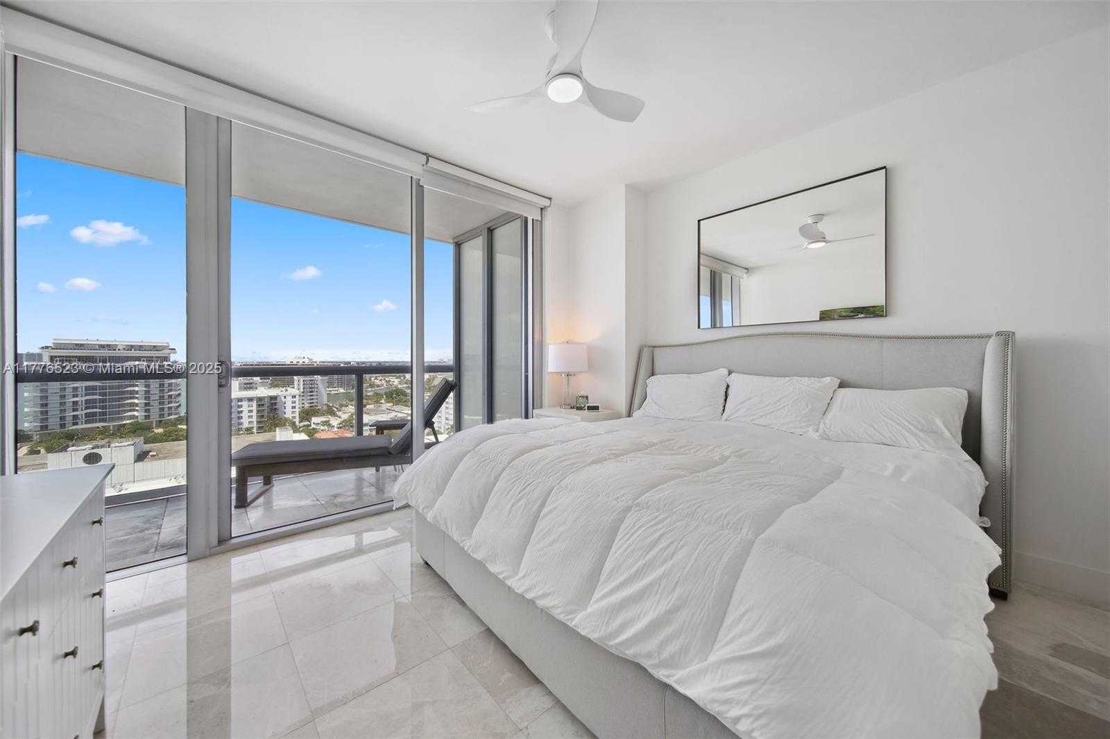 Small Image of 6799 COLLINS AVE #1201, Miami Beach Number 13