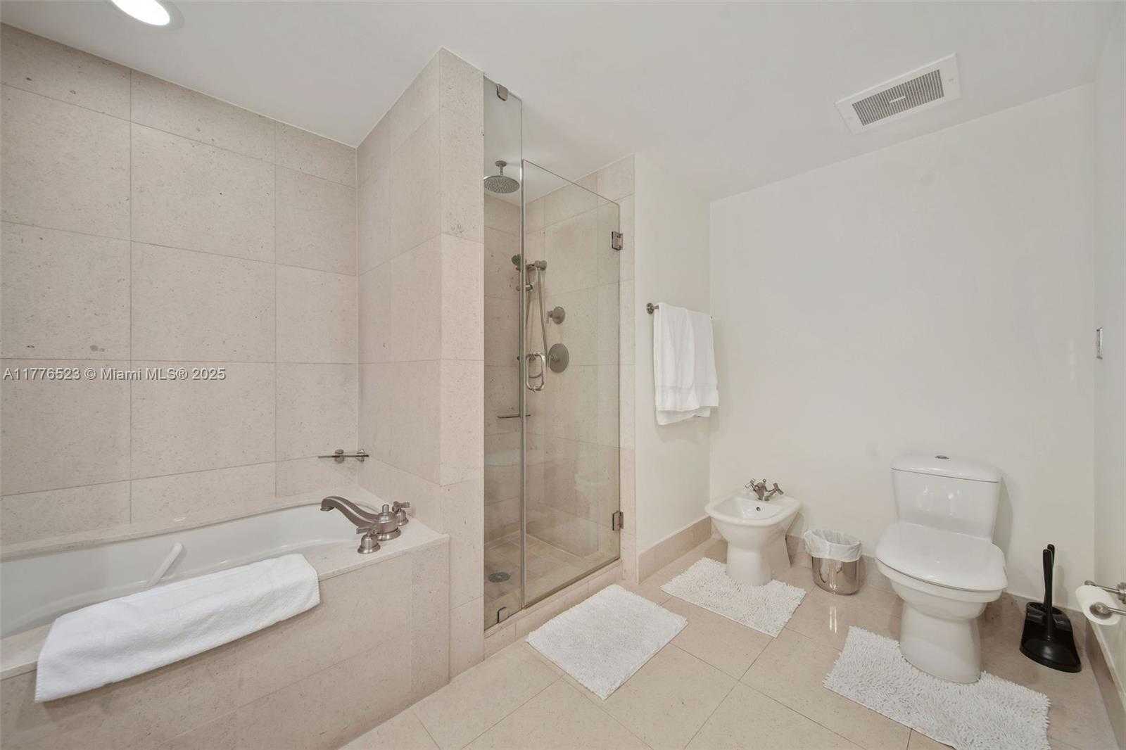 Small Image of 6799 COLLINS AVE #1201, Miami Beach Number 18
