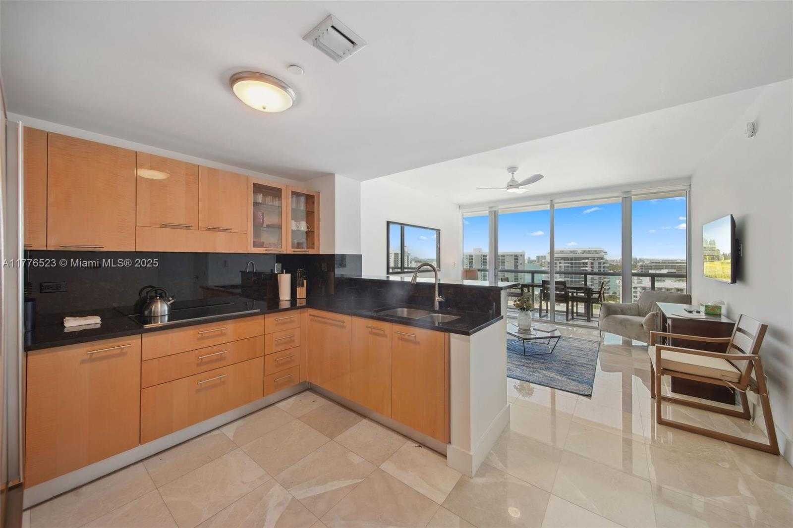 Small Image of 6799 COLLINS AVE #1201, Miami Beach Number 5
