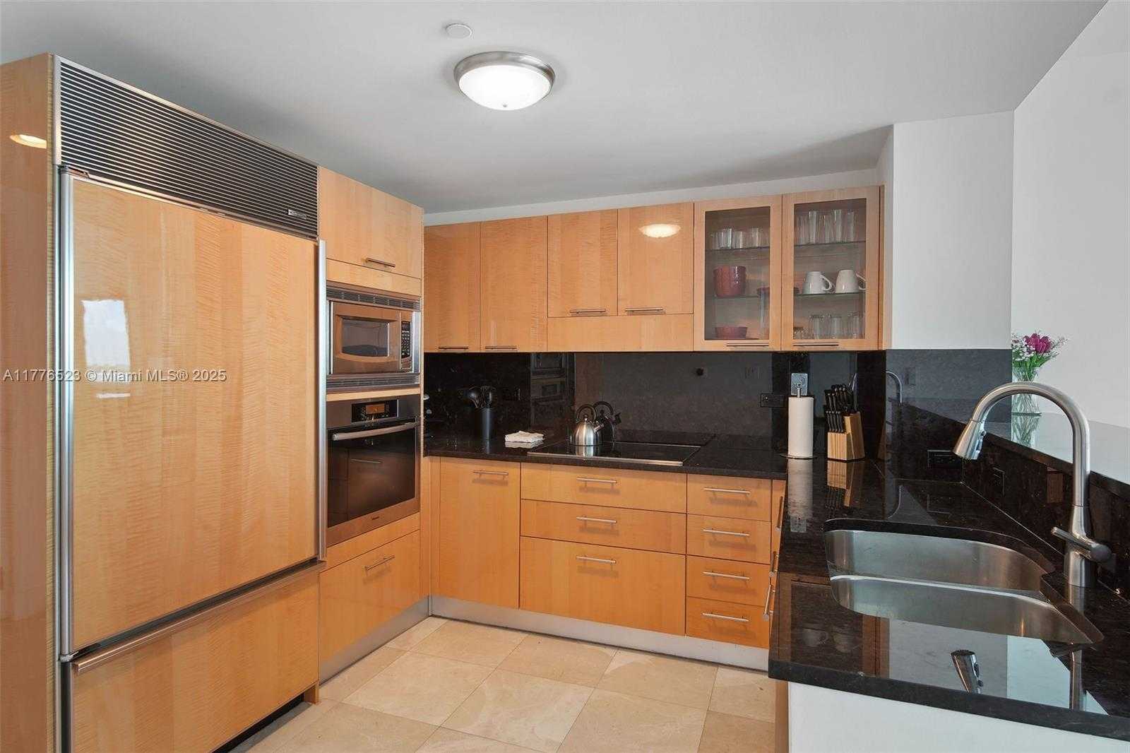 Small Image of 6799 COLLINS AVE #1201, Miami Beach Number 6