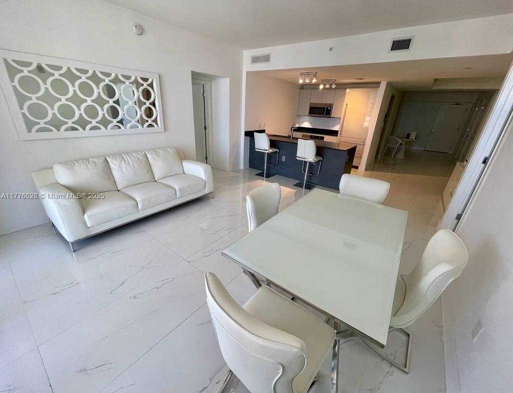 Small Image of 1010 BRICKELL AVE #2704, Miami Number 3