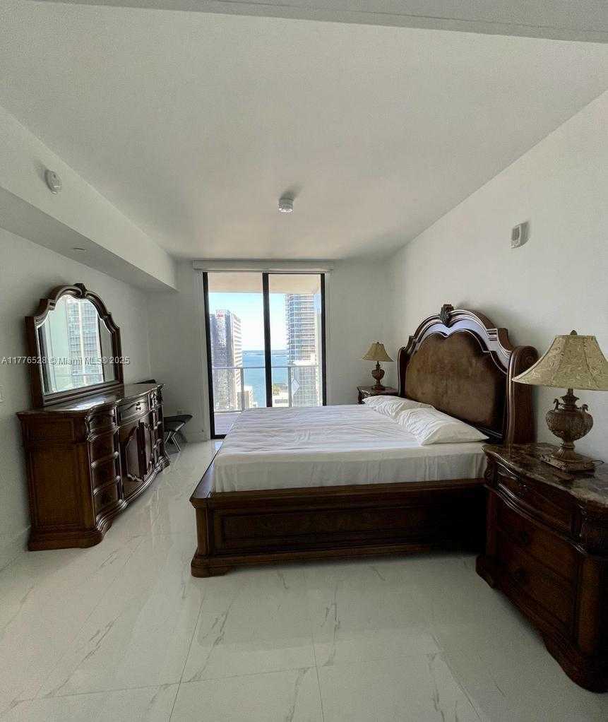 Small Image of 1010 BRICKELL AVE #2704, Miami Number 9