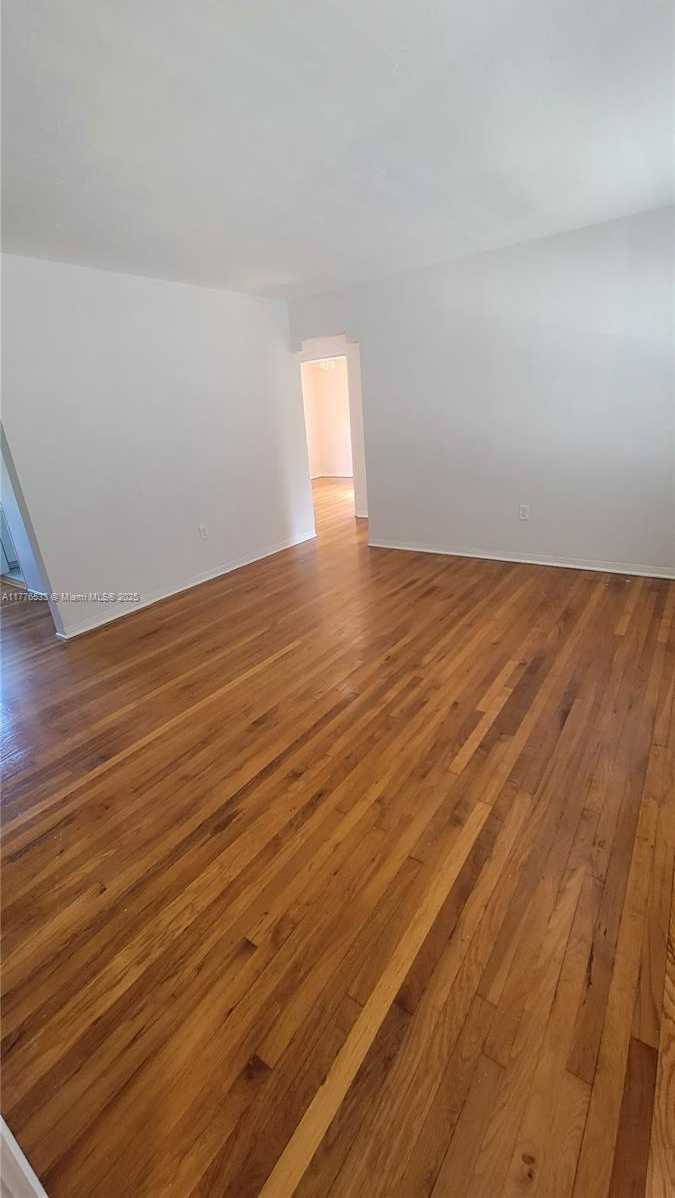 Small Image of 510 SANTANDER AVE #2, Coral Gables Number 4