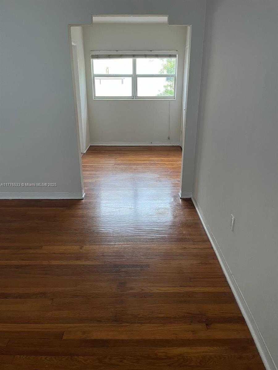 Small Image of 510 SANTANDER AVE #2, Coral Gables Number 6