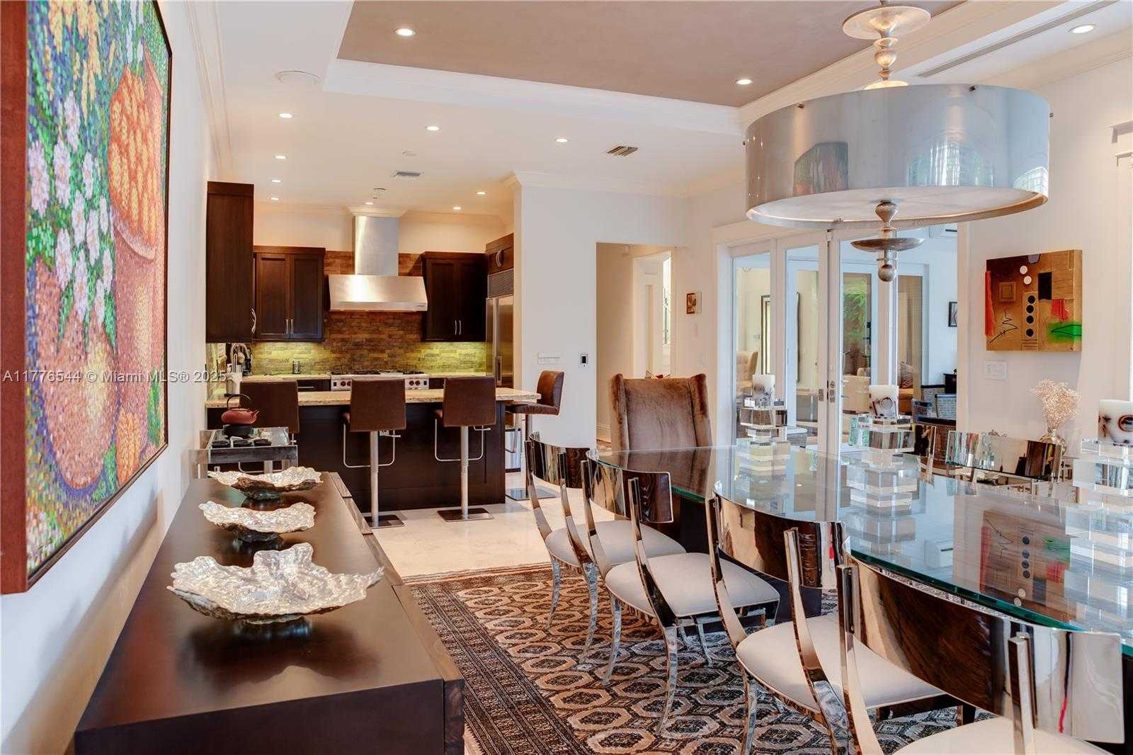 Small Image of 2515 SWANSON AVE #2515, Miami Number 11
