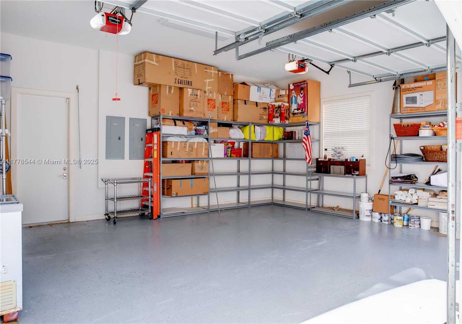 Small Image of 2515 SWANSON AVE #2515, Miami Number 19