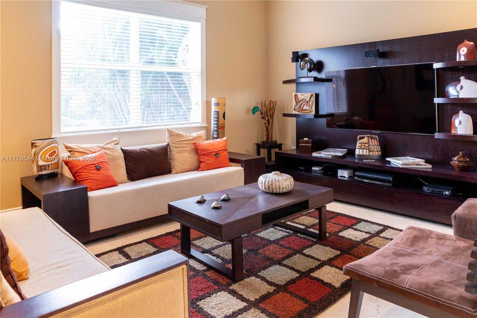 Small Image of 2515 SWANSON AVE #2515, Miami Number 4