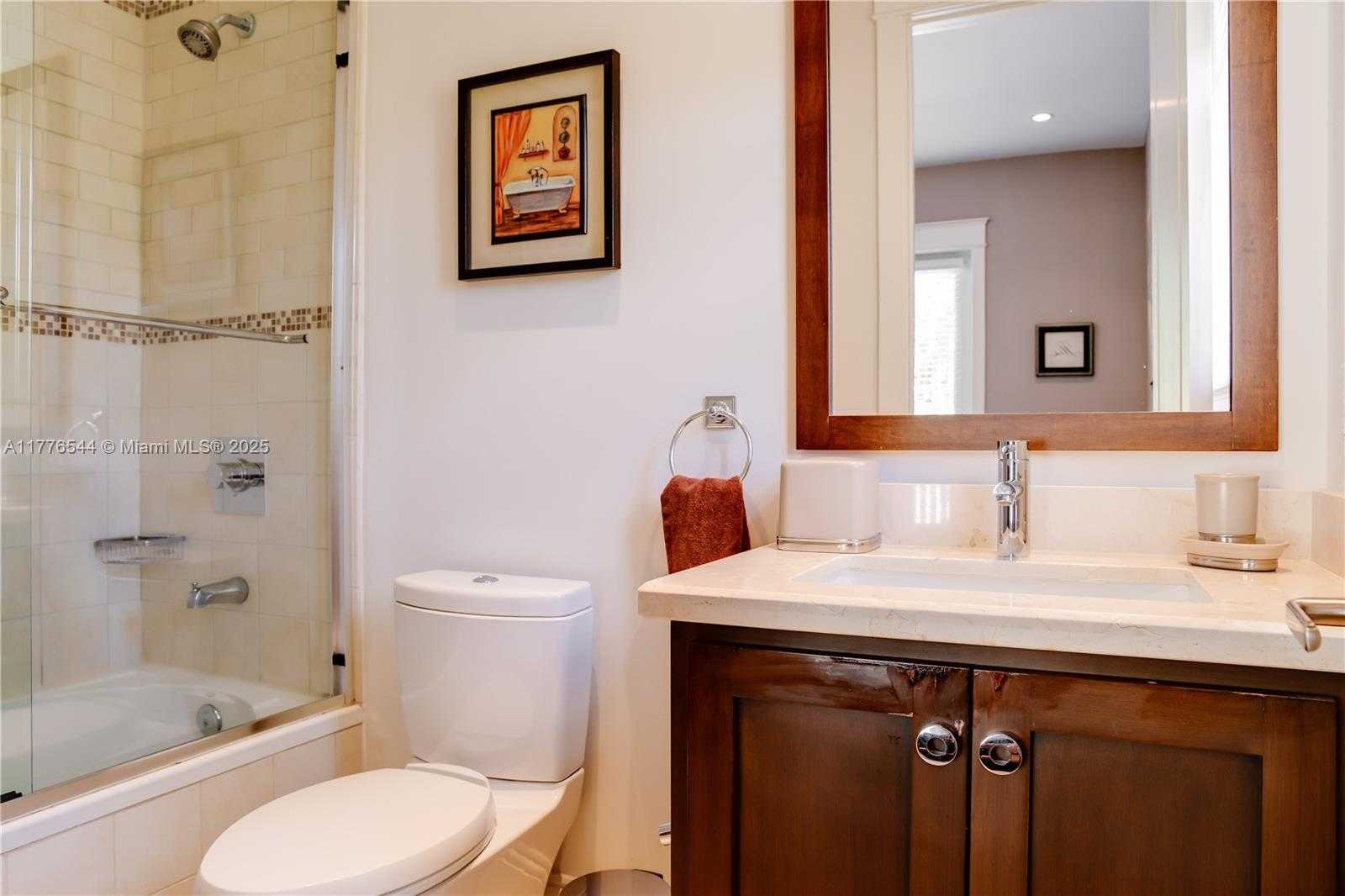 Small Image of 2515 SWANSON AVE #2515, Miami Number 47