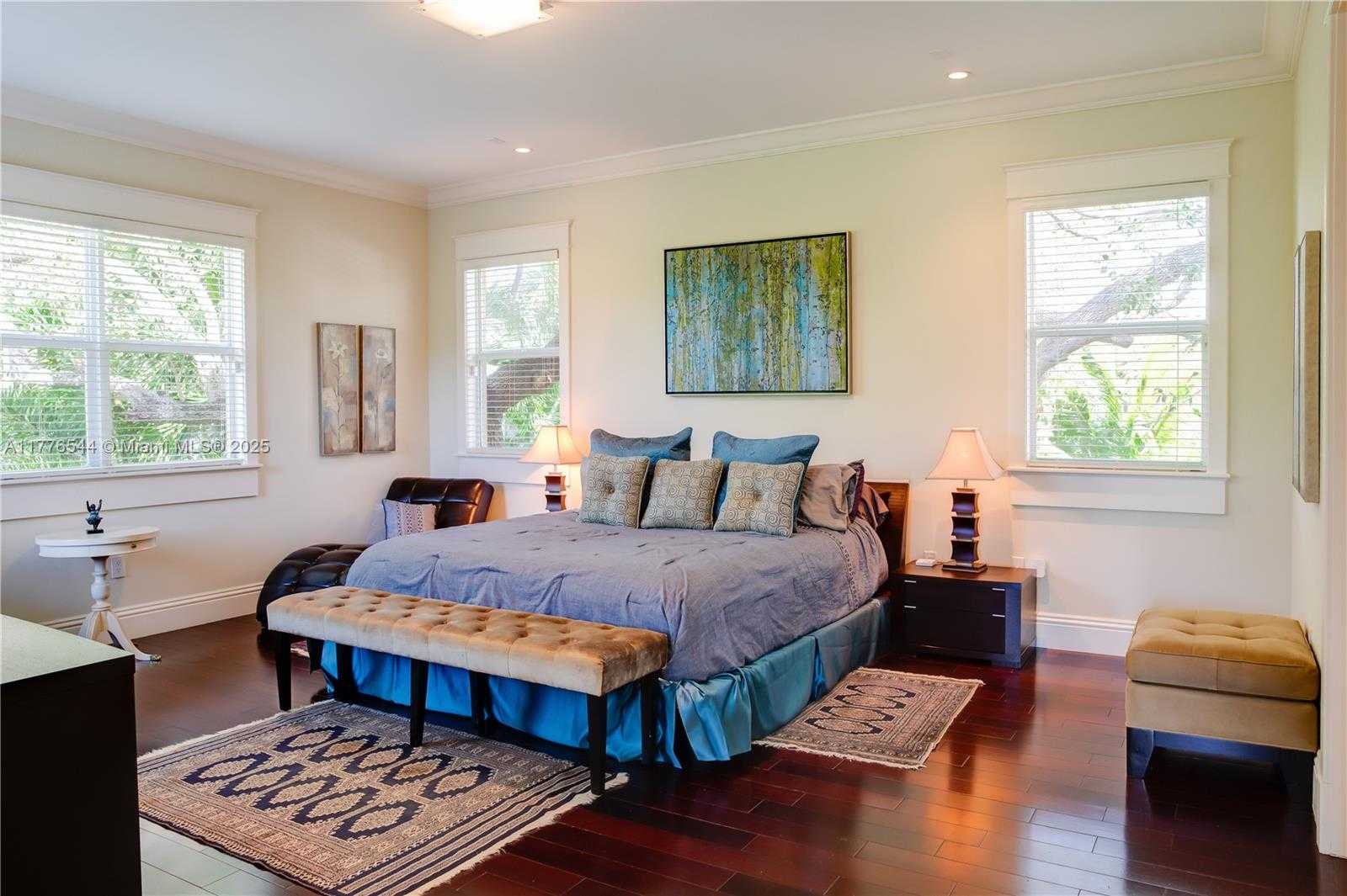 Small Image of 2515 SWANSON AVE #2515, Miami Number 50