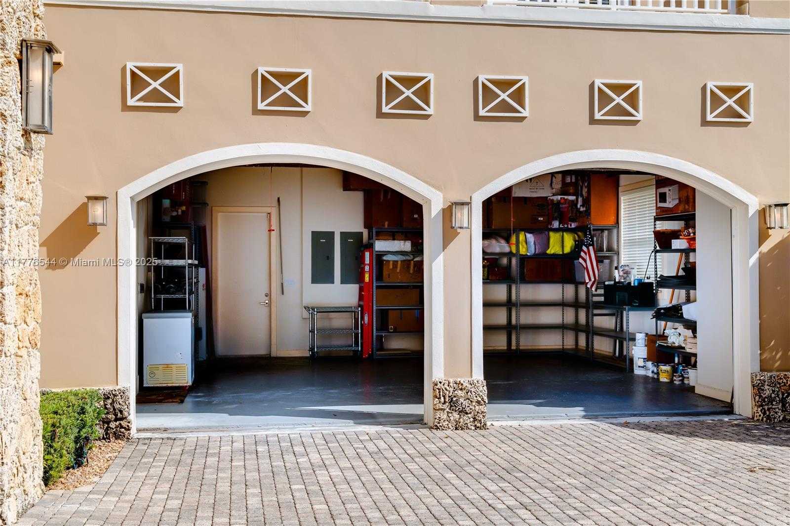 Small Image of 2515 SWANSON AVE #2515, Miami Number 60