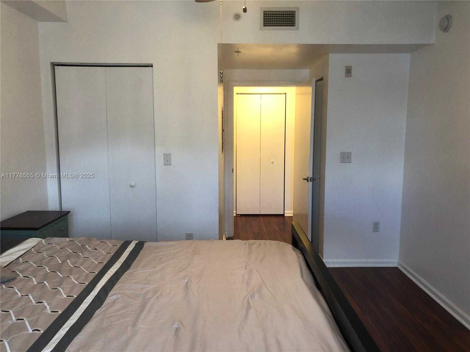 Small Image of 2775 NORTH EAST 187TH ST #519, Aventura Number 7