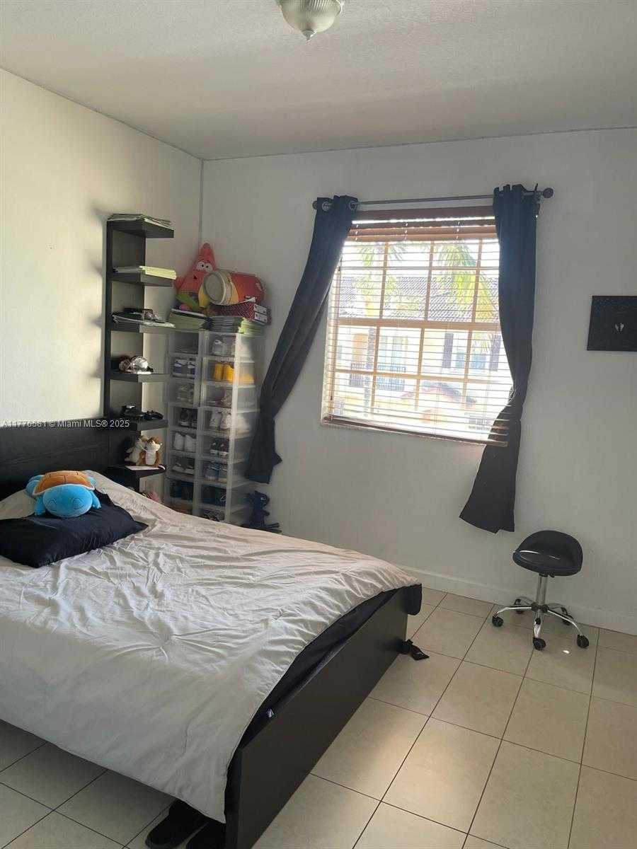 Small Image of 12981 SOUTH WEST 135TH ST #12981, Miami Number 13