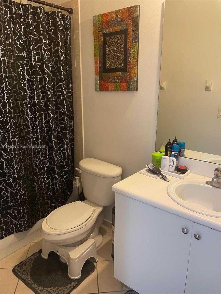 Small Image of 12981 SOUTH WEST 135TH ST #12981, Miami Number 16
