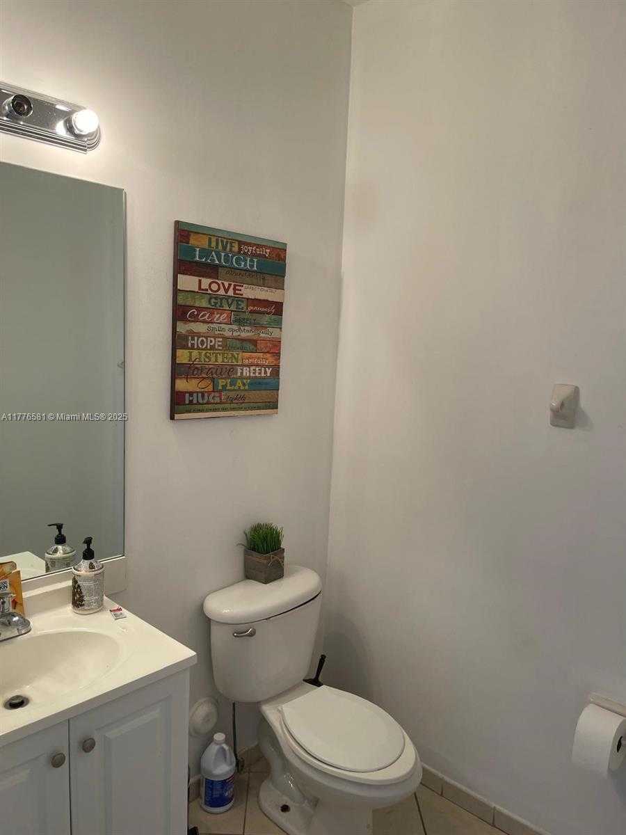 Small Image of 12981 SOUTH WEST 135TH ST #12981, Miami Number 20