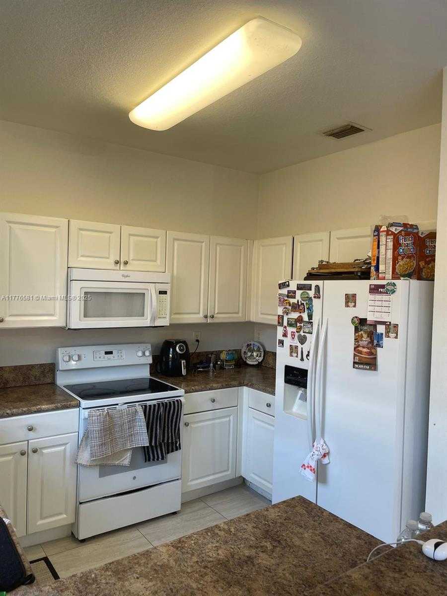 Small Image of 12981 SOUTH WEST 135TH ST #12981, Miami Number 9