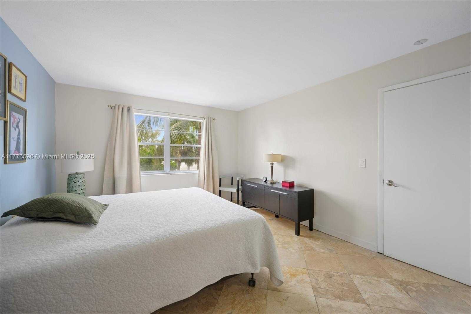 Small Image of 1610 LENOX AVE #402, Miami Beach Number 12