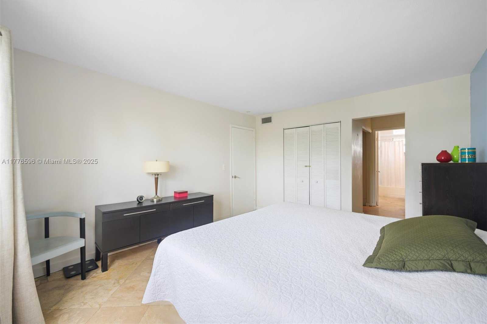 Small Image of 1610 LENOX AVE #402, Miami Beach Number 13