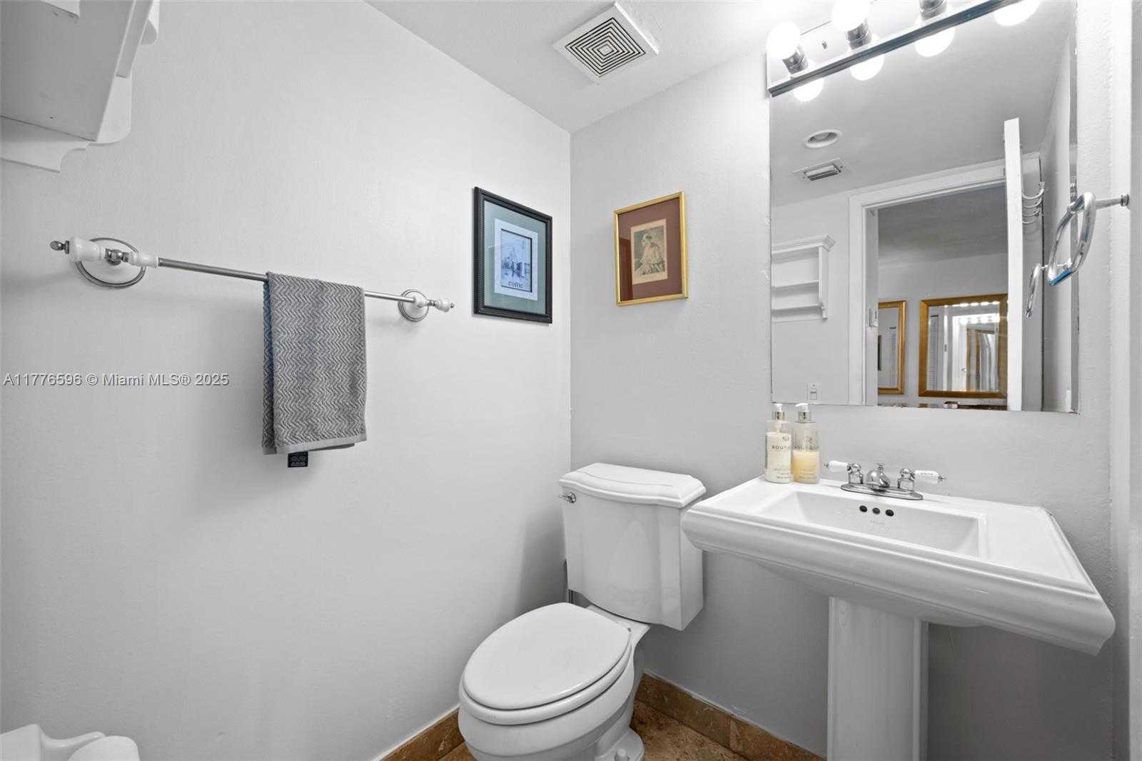 Small Image of 1610 LENOX AVE #402, Miami Beach Number 16