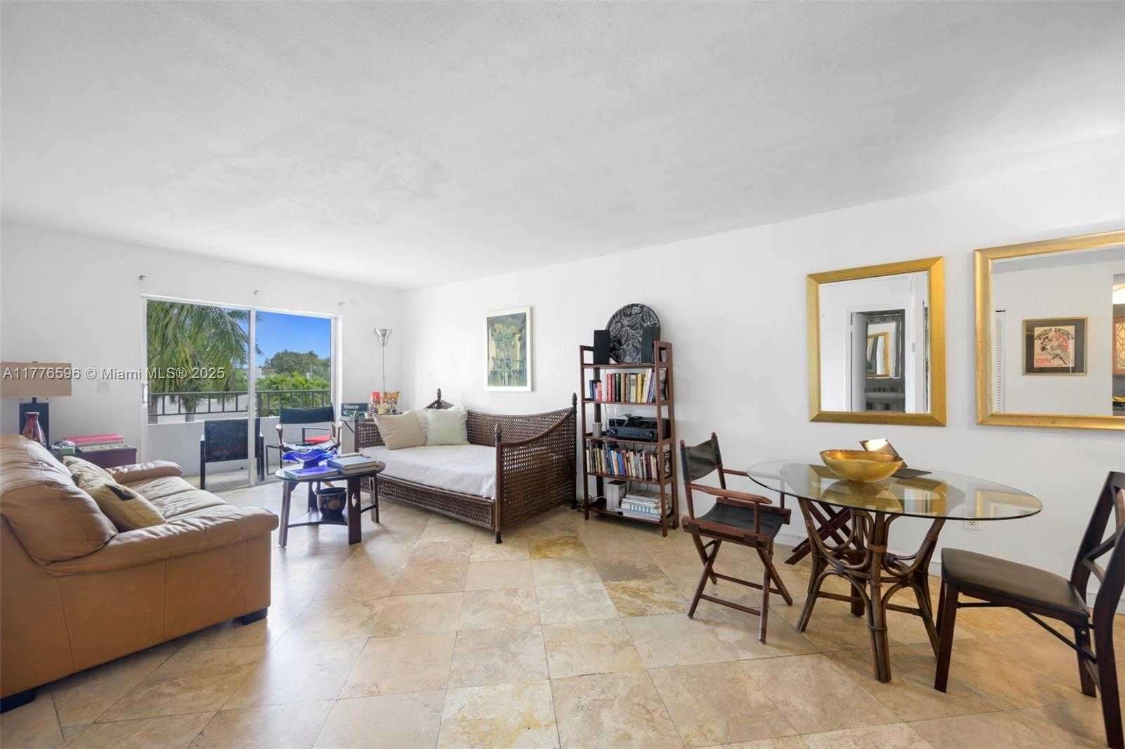 Small Image of 1610 LENOX AVE #402, Miami Beach Number 3