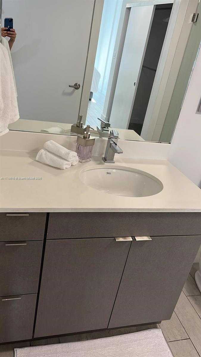 Small Image of 321 NORTH EAST 26TH ST #709, Miami Number 10