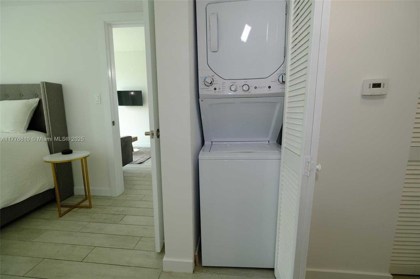 Small Image of 321 NORTH EAST 26TH ST #709, Miami Number 13