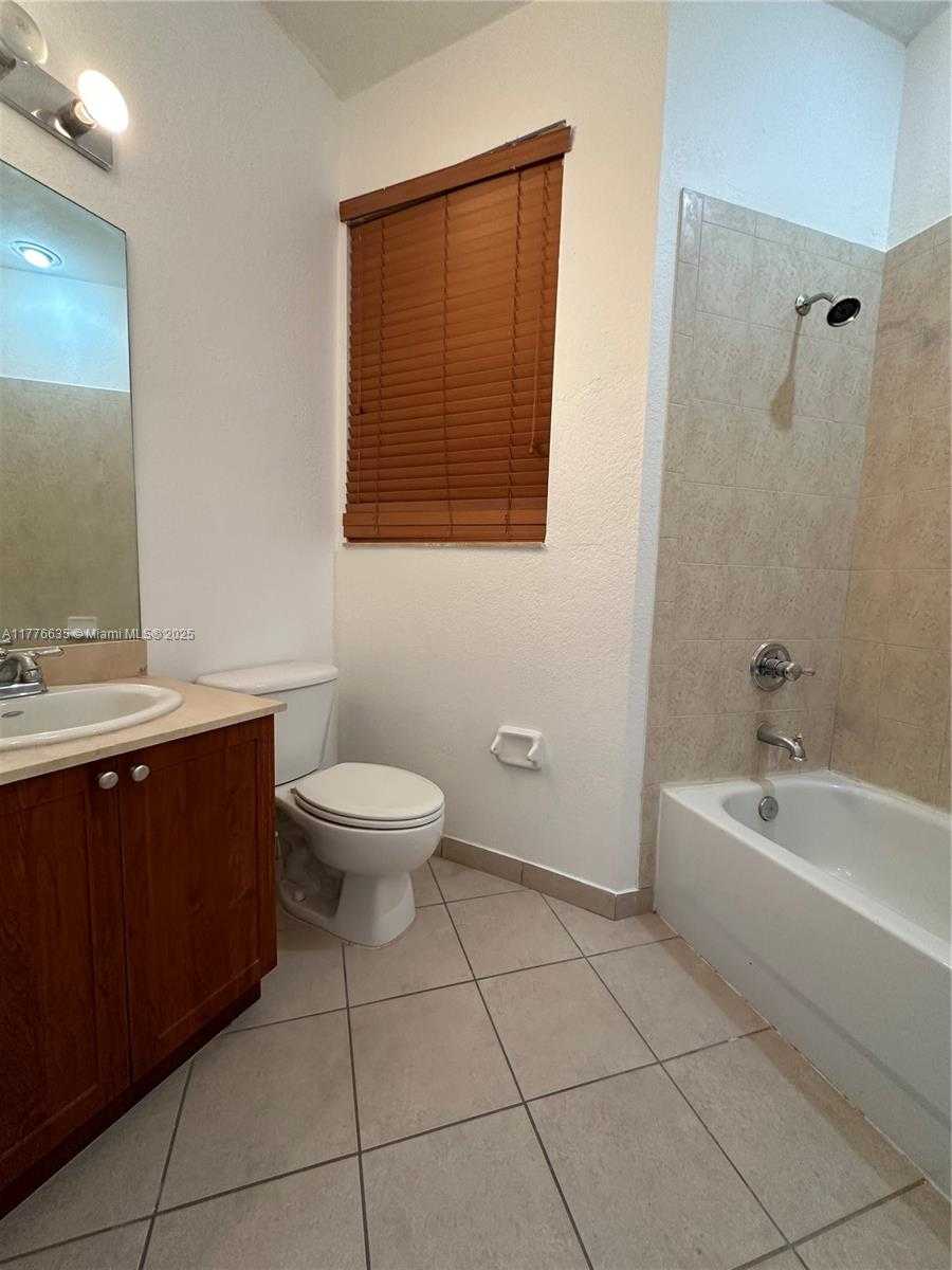 Small Image of 8900 NORTH WEST 107TH CT #217-3, Doral Number 5