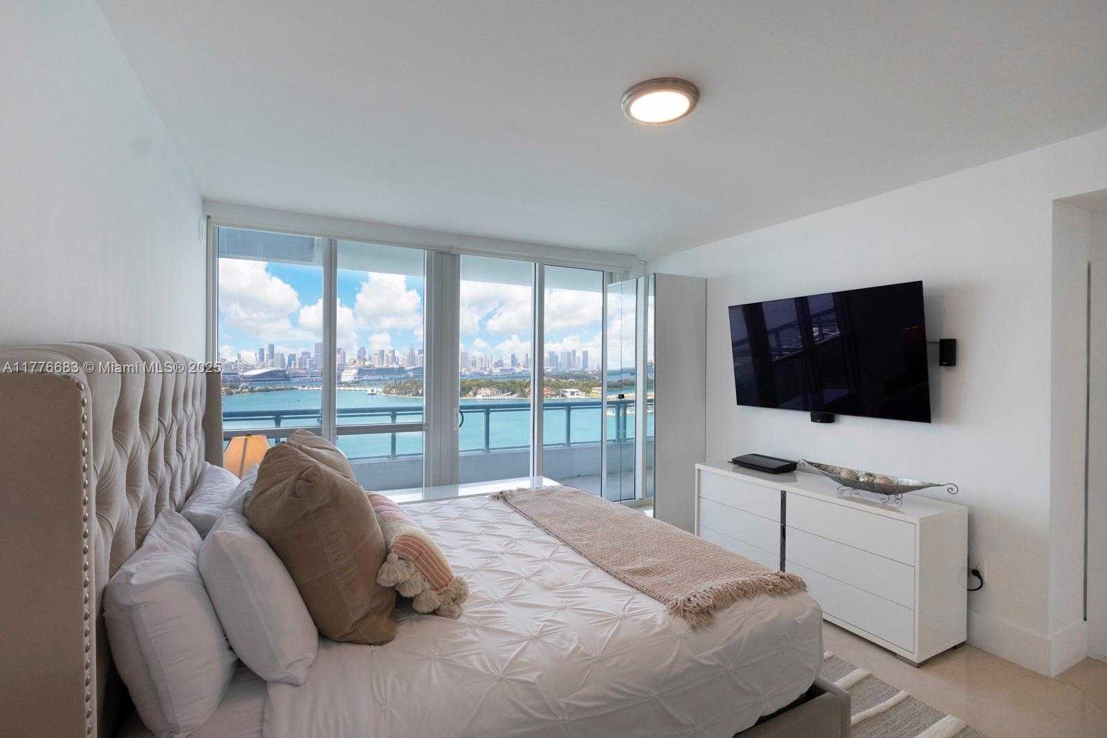 Small Image of 520 WEST AVE #1502, Miami Beach Number 18